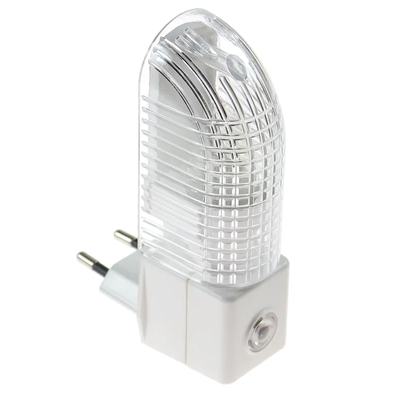 Lampa de veghe 44559, bec inclus, 5W, cu senzor lumina, alimentare priza, alb buc
