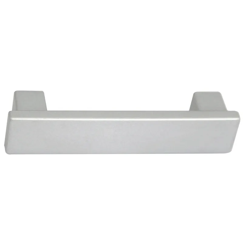 Maner pentru mobila, din plastic, finisaj crom satinat, M 484.48.23, M4 x 96 mm buc