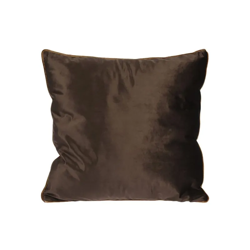 Perna decorativa Evia, aspect de catifea, 45x45 cm, maro inchis