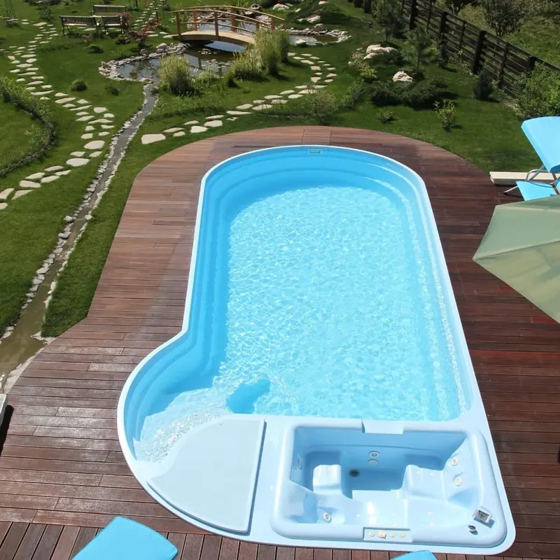 Piscina ingropata, armata cu fibra de sticla, Ibiza clasic, 9.4 x 3.9 x 1.5 m, albastru, sistem complet de accesorii + camin tehnic buc
